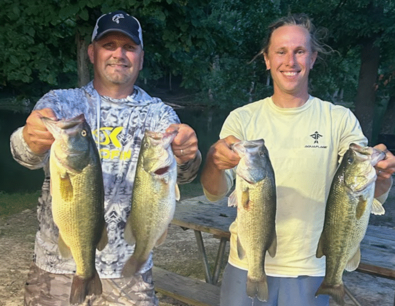 Read more about the article Jay & Tayler Hook 3rd Place Finish on a Hot Night!